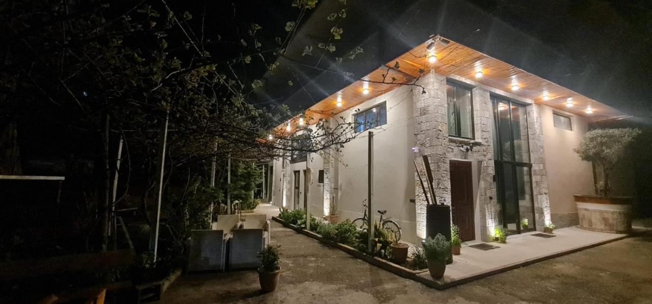 Hotel Bujtina Gjyshi Ilo Tushemisht Zewnętrze zdjęcie