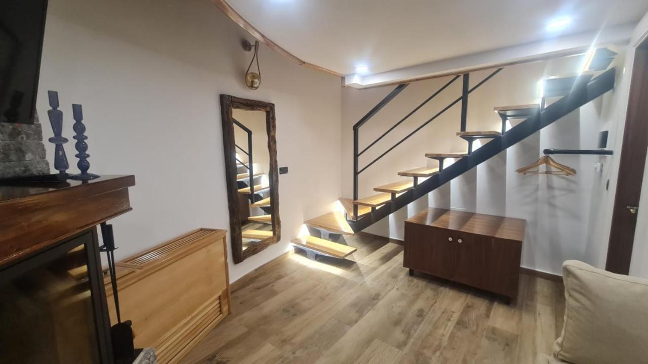Hotel Bujtina Gjyshi Ilo Tushemisht Zewnętrze zdjęcie